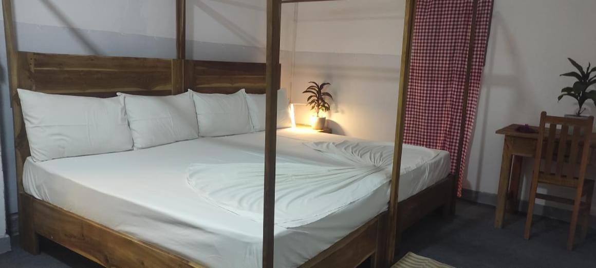 Swiss Kiss Beach Resort Uppuveli Quarto foto